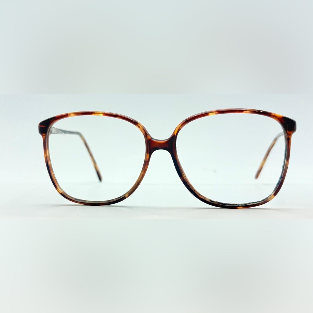 Elegant Tortoise Shell Women's Glasses - Picture 3 of 8